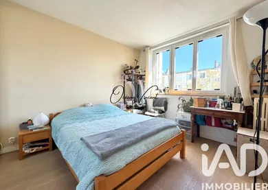 Apartment in Nanterre (92000)
