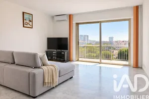 Apartment in Toulon (83000)