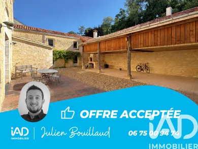 Townhouse in Fontenay-le-Comte (85200)
