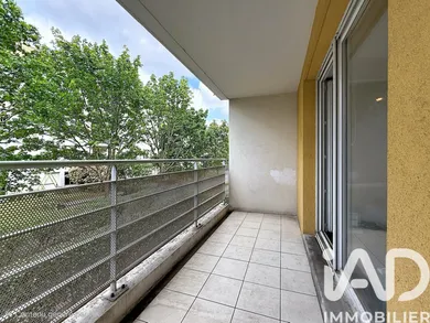 Apartment in Vénissieux (69200)