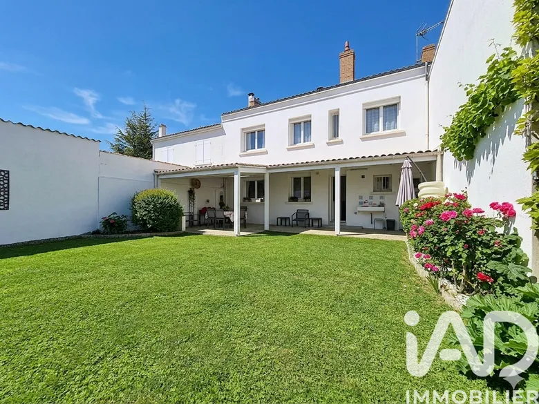 Maison 5 pièces 105 m² · à La Rochelle · 105 m² · 586 000 €