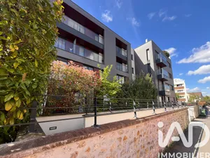 Apartment in Bourg-la-Reine (92340)