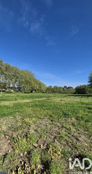 Terrain à Saint-Médard-d'Eyrans (33650)