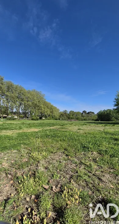 Land in Saint-Médard-d'Eyrans (33650)