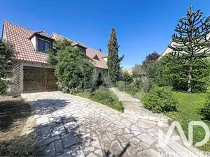 House in Neufmoutiers-en-Brie (77610)
