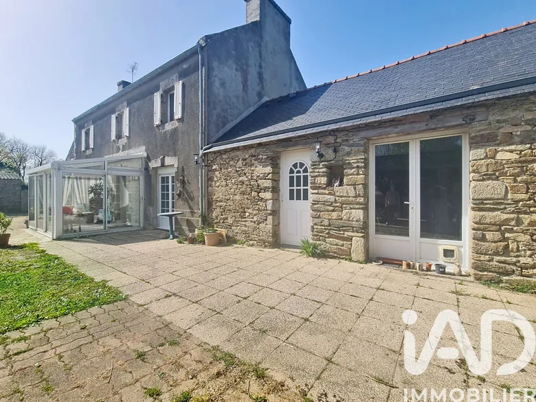 Maison 10 pièces 189 m² · à Plougonvelin · 189 m² · 415 000 €