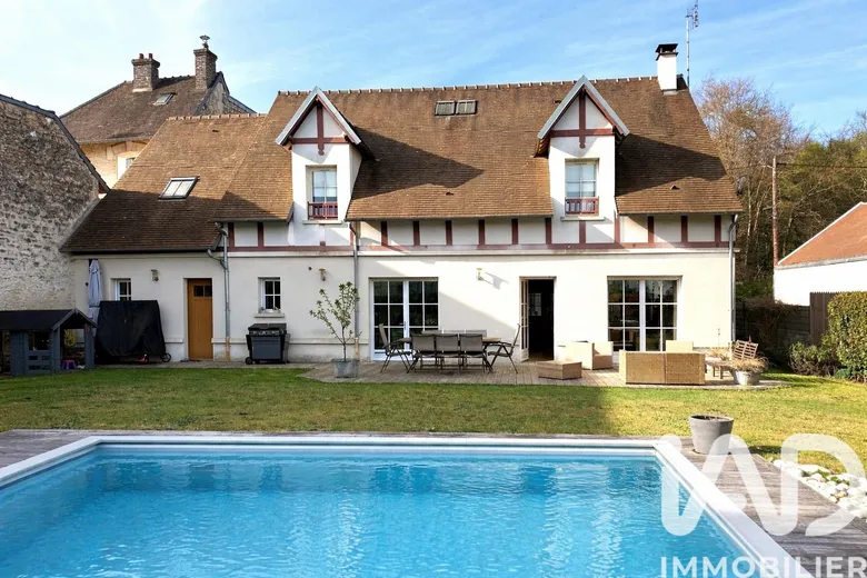 Maison 7 pièces 200 m² · à Vieux-Moulin · 200 m² · 573 000 €