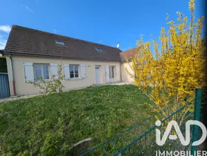 Pavillon à Seignelay (89250)