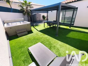 Pavillon à Montblanc (34290)