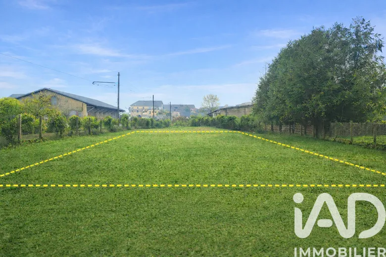 Terrain à bâtir à Toury (28310) · 59 000 €