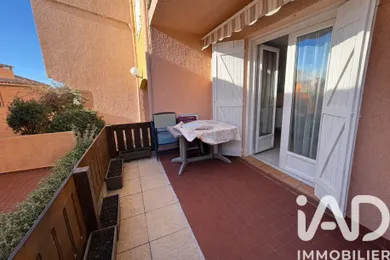 Apartment in Hyères (83400)