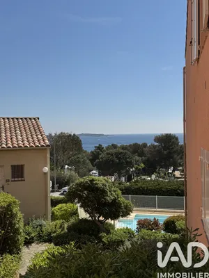 Appartement à Hyères (83400)