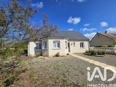 Maison traditionnelle à Loir en Vallée (72340)