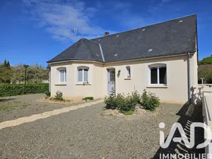 Traditional house in Loir en Vallée (72340)