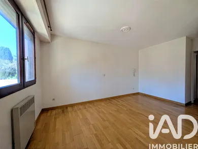 Apartment in Aix-en-Provence (13100)