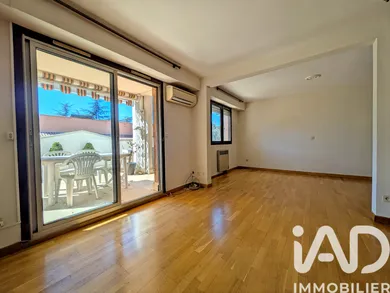 Apartment in Aix-en-Provence (13100)