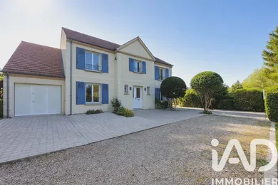 Maison traditionnelle à Vulaines-sur-Seine (77870)