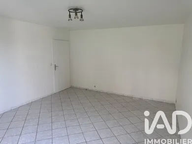 Studio à Pontault-Combault (77340)