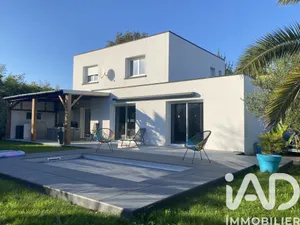 Maison à Caudan (56850)