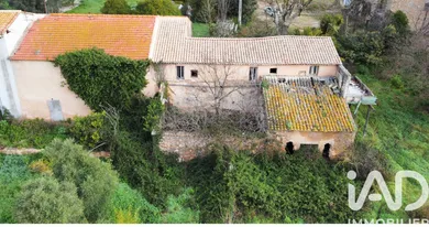 Building in La Crau (83260)