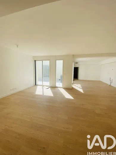 Apartment in Bordeaux (33000)