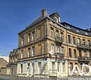 Building in Sedan (08200)