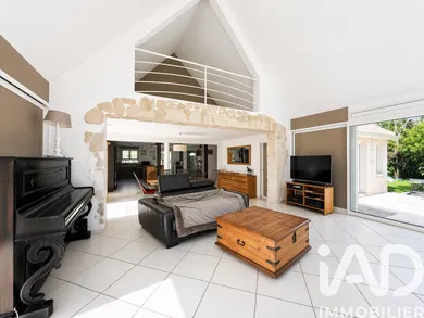 Maison d'architecte à Angicourt (60940)