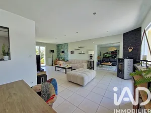 Maison traditionnelle à Divatte-sur-Loire (44450)