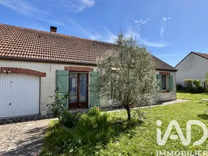 Maison traditionnelle à Ormes (45140)
