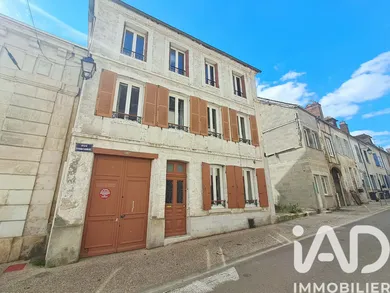Townhouse in Brienon-sur-Armançon (89210)