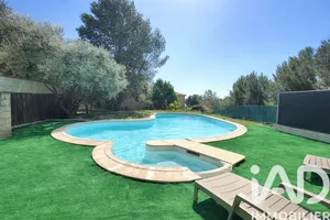 Maison traditionnelle à Beaucaire (30300)