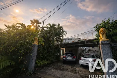 Maison à Saint-Pierre (97410)