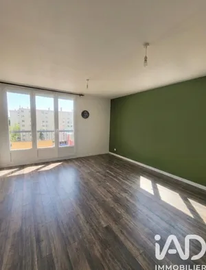 Apartment in Chilly-Mazarin (91380)