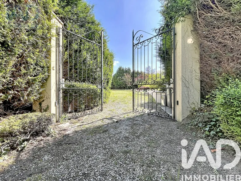 Maison 8 pièces 210 m² · à Courtisols · 210 m² · 269 000 €