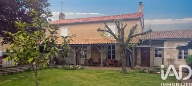 Maison à Neuville-de-Poitou (86170)