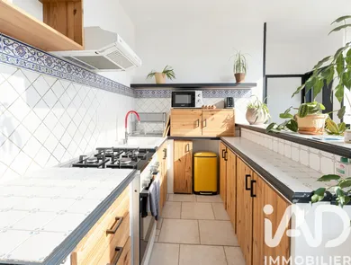 Demeure à La Motte-d'Aigues (84240)