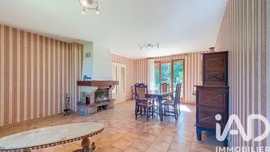 Maison à Noyant-d'Allier (03210)