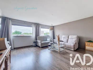Apartment in Sucy-en-Brie (94370)