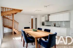 House in Saint-Étienne-de-Mer-Morte (44270)