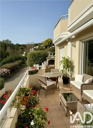 Apartment in Mandelieu-la-Napoule (06210)