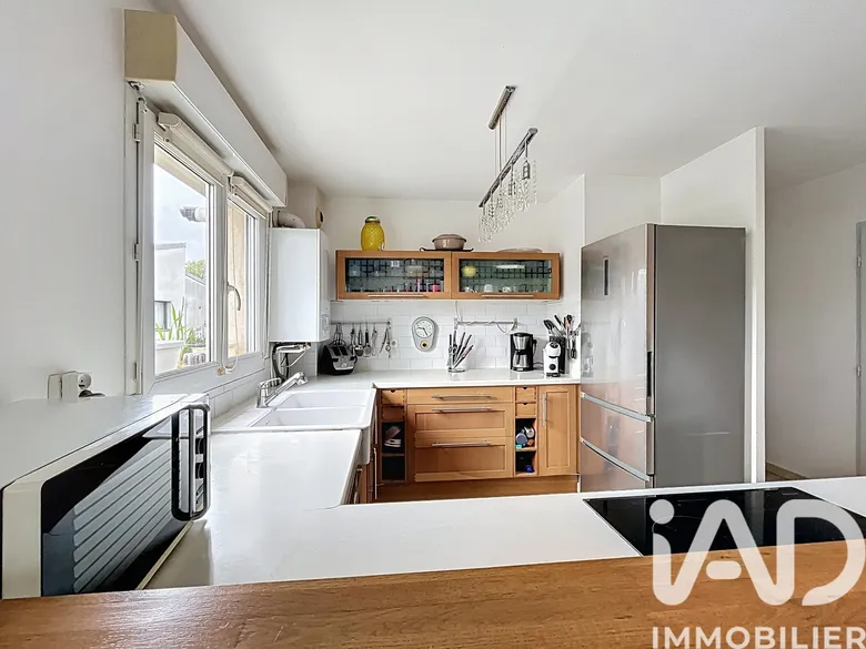 Appartement 4 pièces 85 m² · à Saint-Priest · 84,9 m² · 255 000 €