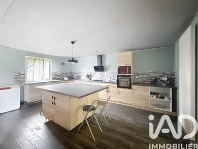 Village house in Villethierry (89140)