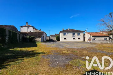 Maison de village à Juillé (16230)