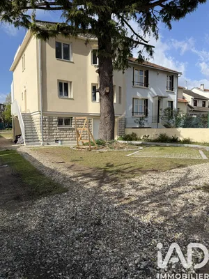 Apartment in Houilles (78800)