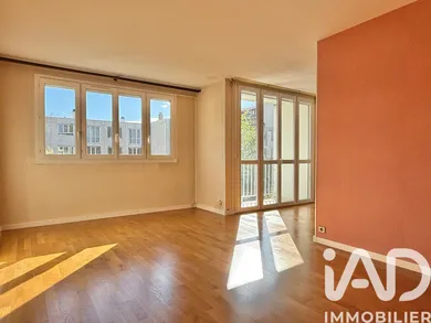 Apartment in Chilly-Mazarin (91380)