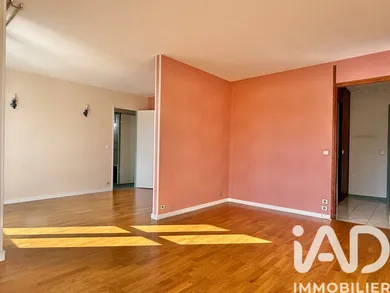 Apartment in Chilly-Mazarin (91380)