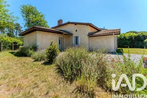 House in Salles (33770)