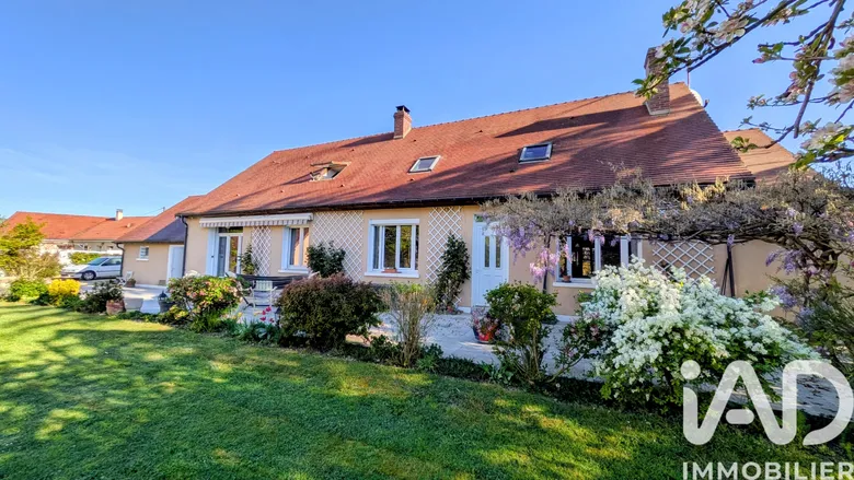 Maison 6 pièces 180 m² · à Hauterive · 180 m² · 370 000 €