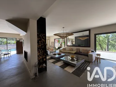 Maison à Toulon (83000)