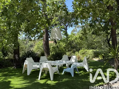 Maison à Toulon (83000)